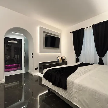 Palazzo Algaria With Jacuzzi, Sauna & Turkish Bath Палермо