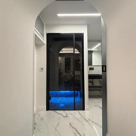 Гостевой дом Palazzo Algaria With Jacuzzi, Sauna & Turkish Bath