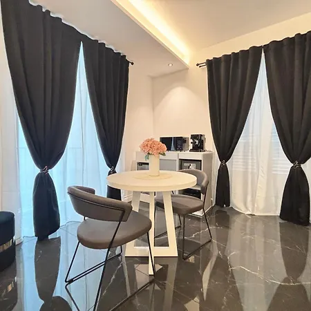Palazzo Algaria With Jacuzzi, Sauna & Turkish Bath 4*