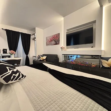 Гостевой дом Palazzo Algaria With Jacuzzi, Sauna & Turkish Bath Палермо