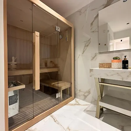 Гостевой дом Palazzo Algaria With Jacuzzi, Sauna & Turkish Bath 4*