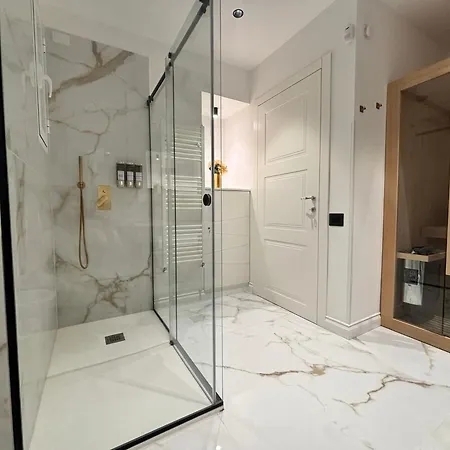Palazzo Algaria With Jacuzzi, Sauna & Turkish Bath