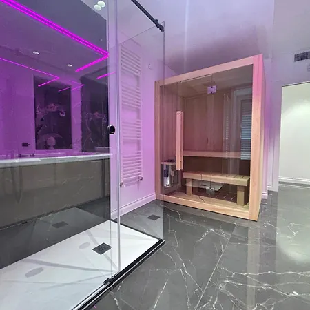 Palazzo Algaria With Jacuzzi, Sauna & Turkish Bath Гостевой дом 4*