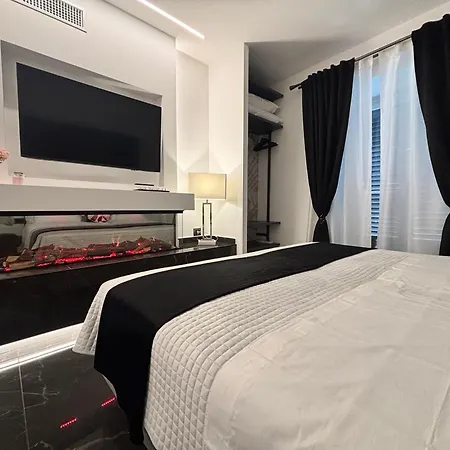 Palazzo Algaria With Jacuzzi, Sauna & Turkish Bath Гостевой дом 4*